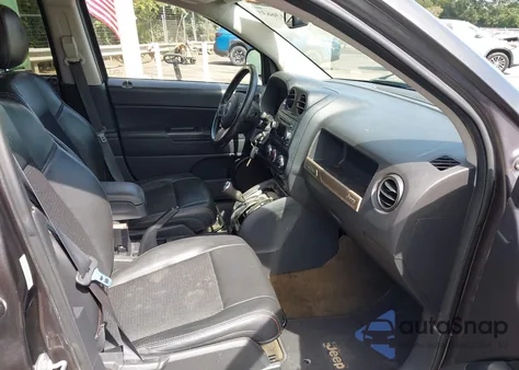 2016 Jeep Compass 75Th Anniversary из США, поврежденный, VIN 1C4NJDBB4GD692954